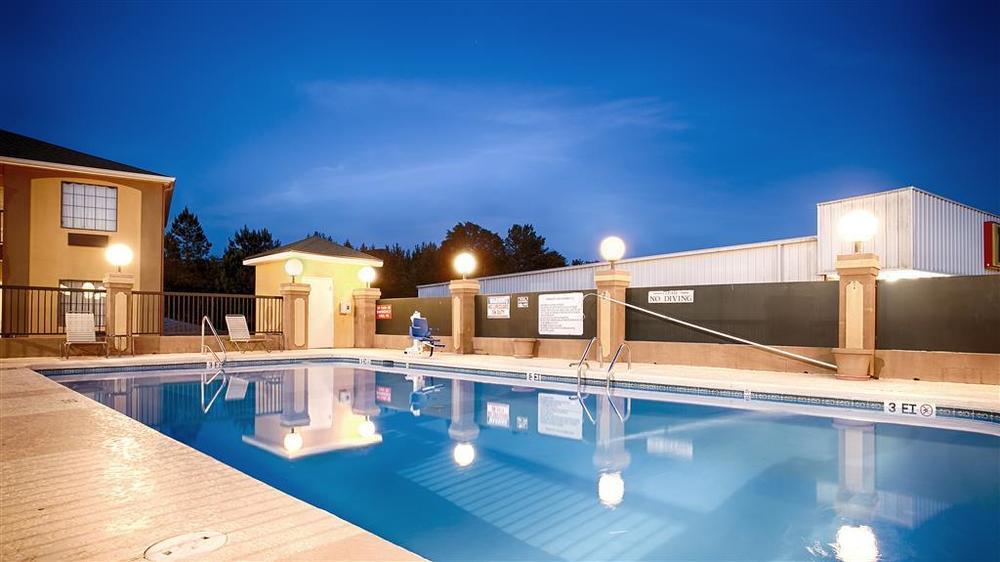 Best Western Hawkinsville Inn & Suites Удобства фото