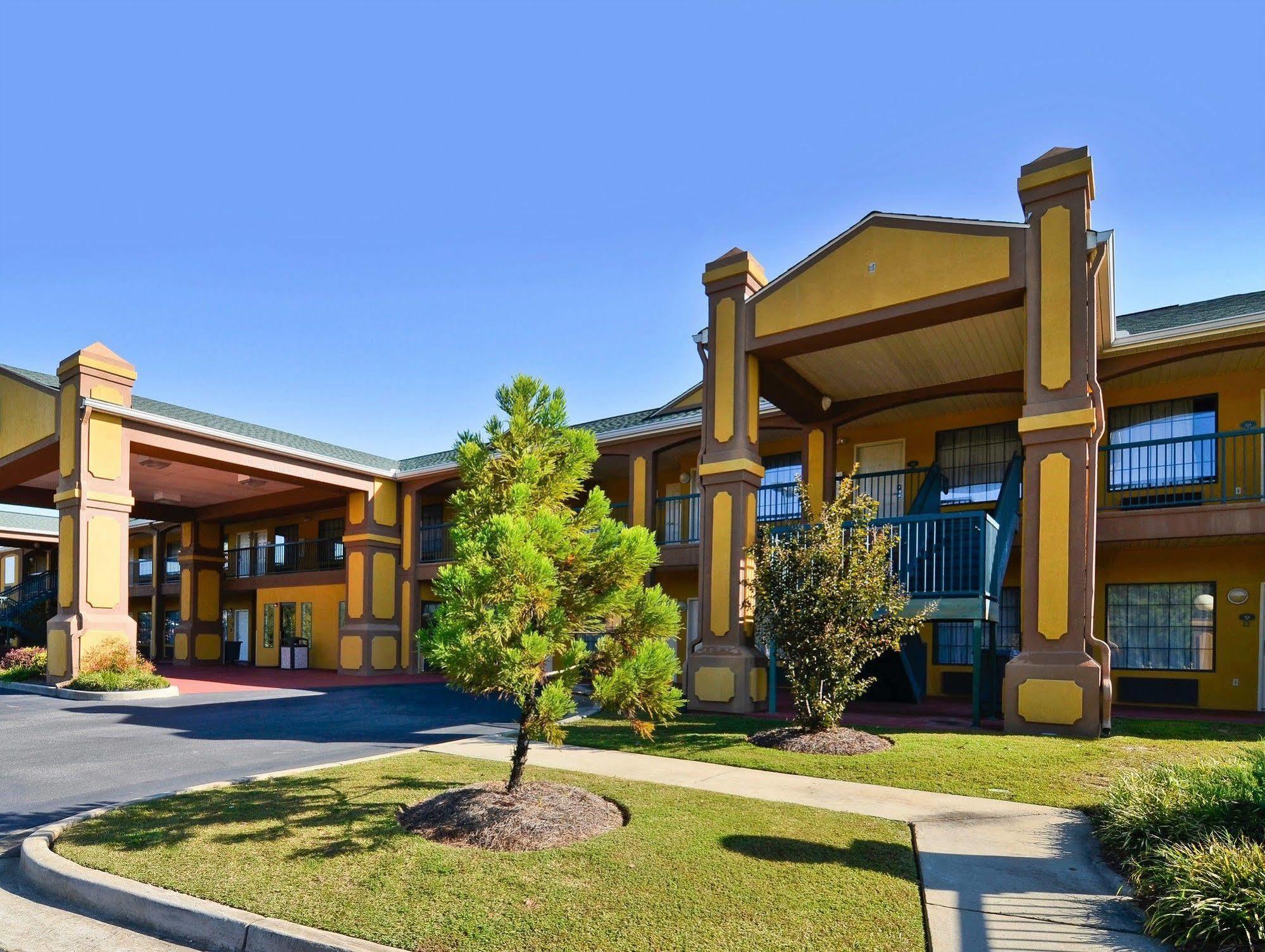 Best Western Hawkinsville Inn & Suites Экстерьер фото