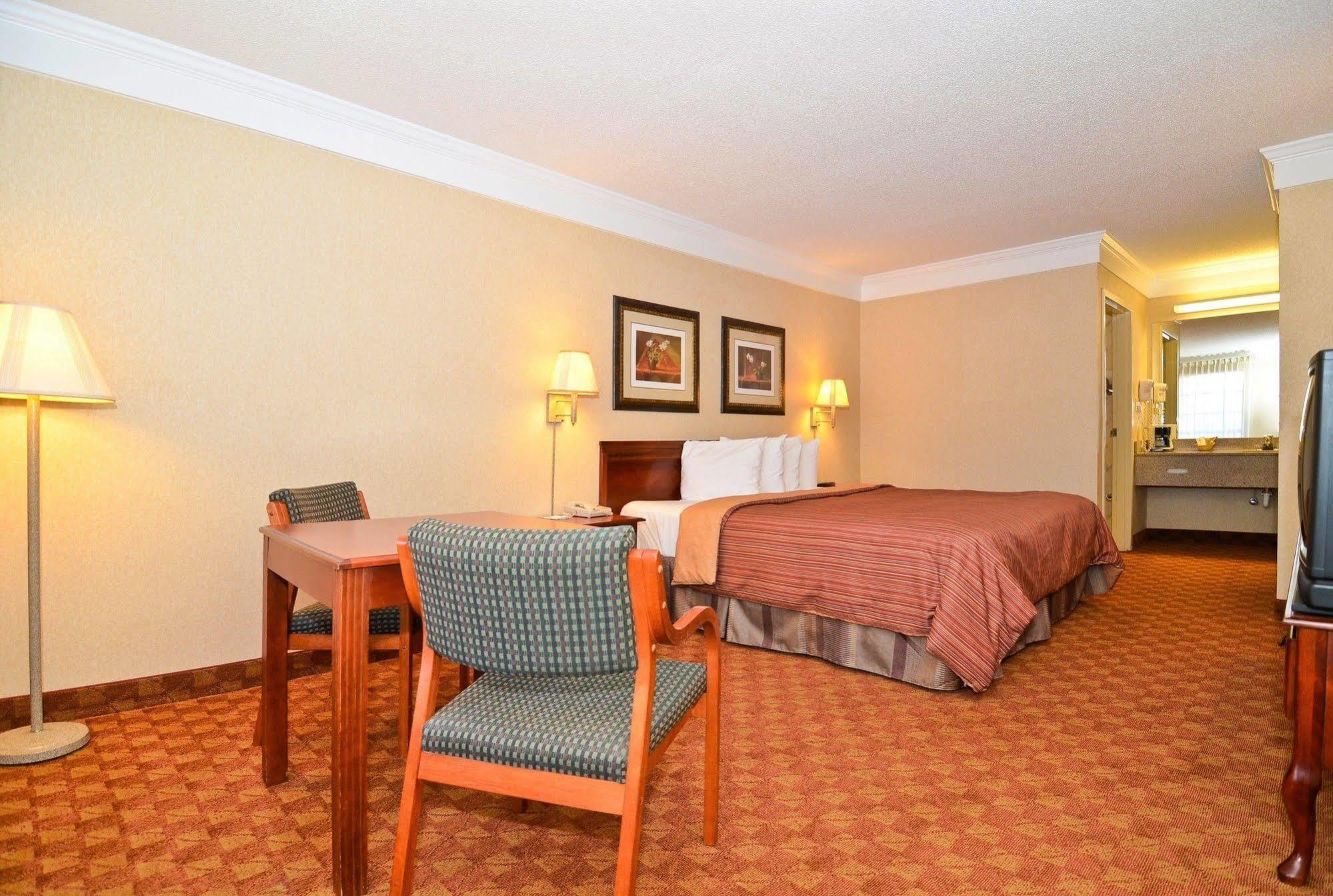 Best Western Hawkinsville Inn & Suites Экстерьер фото