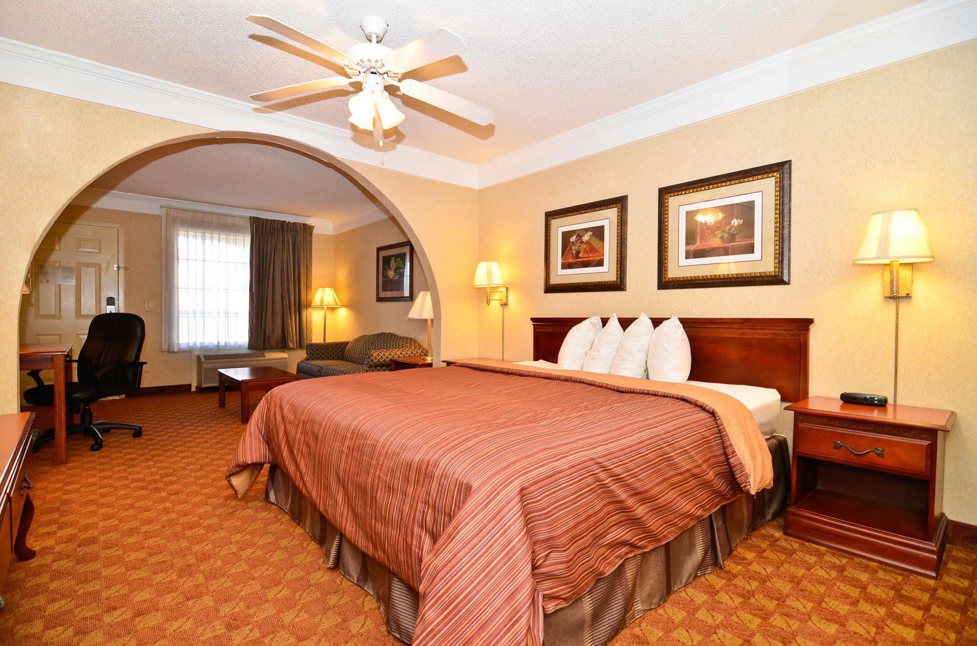 Best Western Hawkinsville Inn & Suites Экстерьер фото