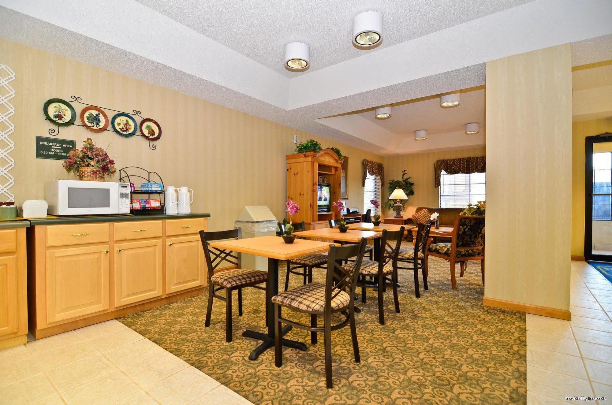 Best Western Hawkinsville Inn & Suites Ресторан фото